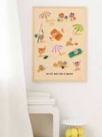 affiche-personnages-sur-la-plage-sur-le-sable-avec-parasol